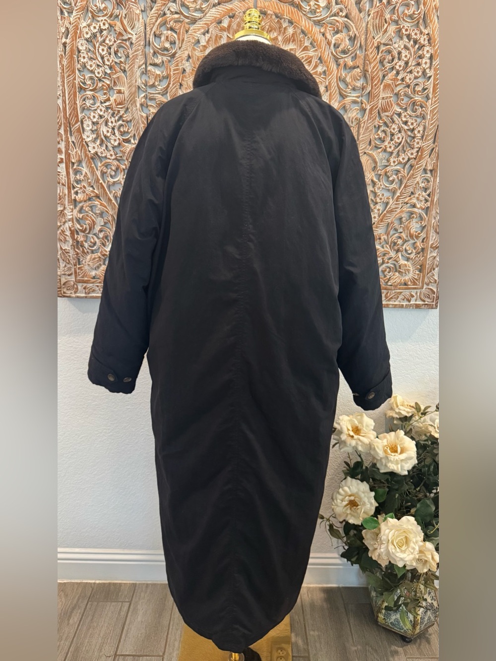 Eddie Bauer Women’s Black Goose Down Full Length Winter Parka, Long Coat- size L - Picture 4 of 14